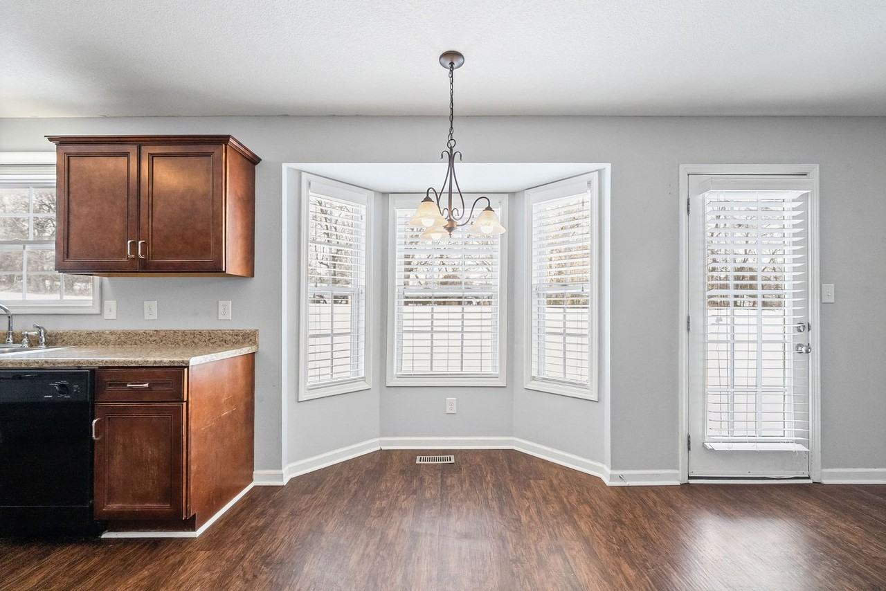 1144 York Meadows Rd - Photo 6 of 22