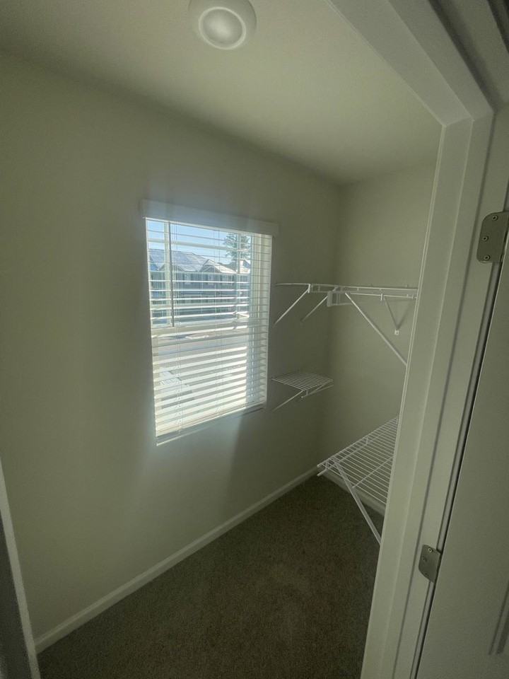 2058 Wiggins Village Dr - Photo 5 of 8