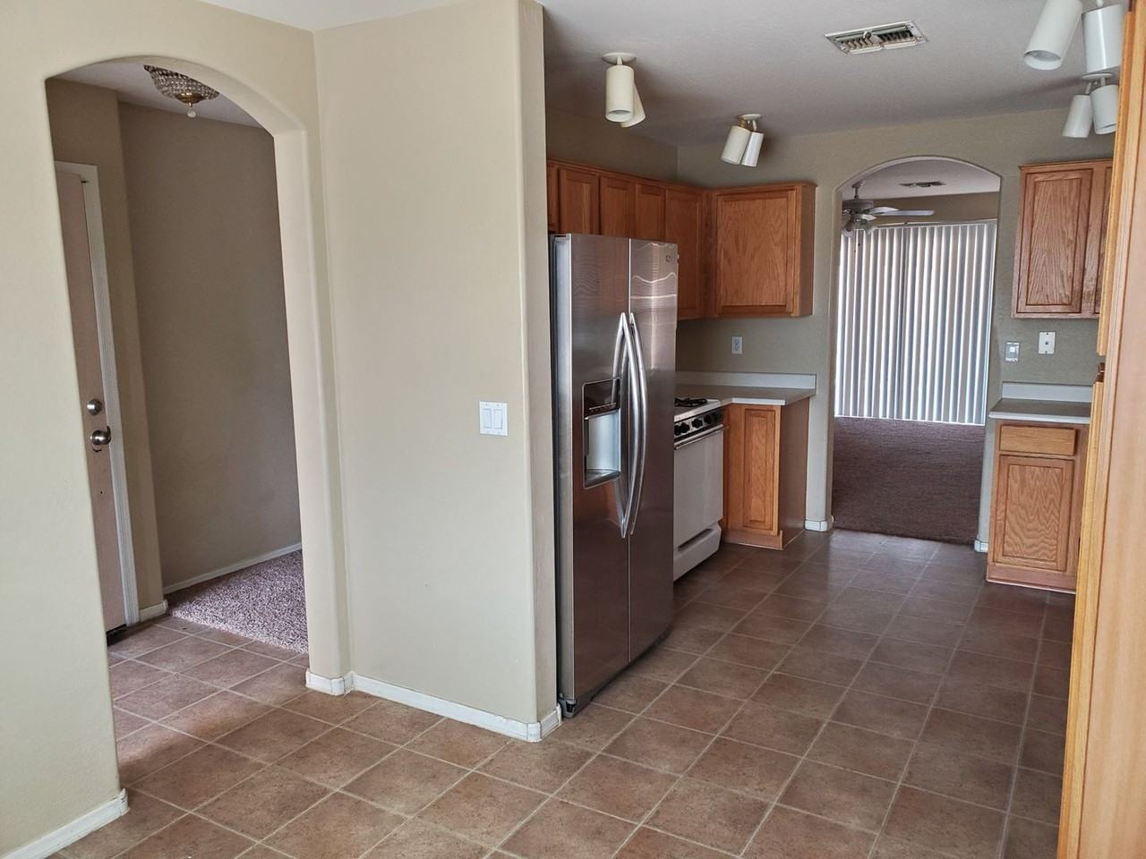 12318 W Pershing St - Photo 3 of 19