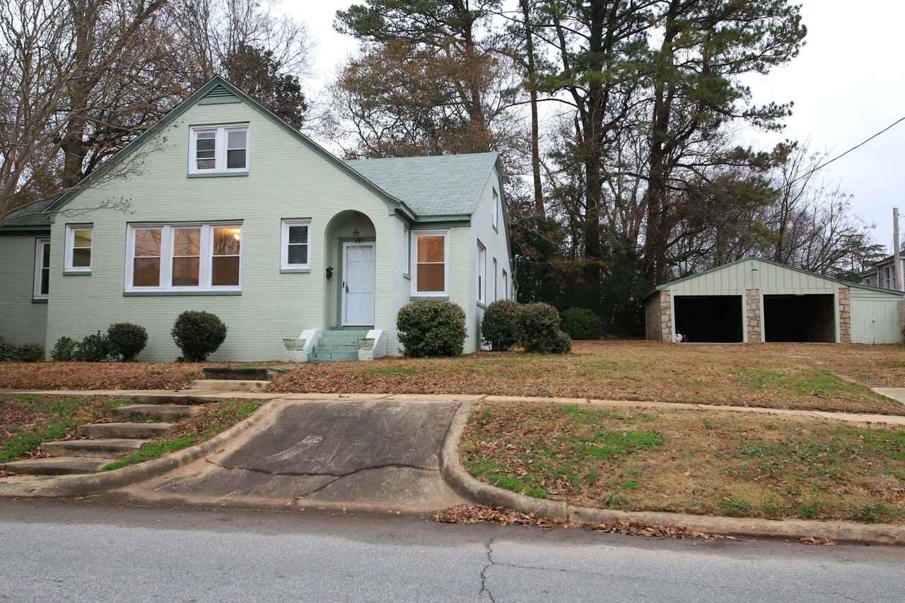 207 N 5th St - Photo 5 of 9