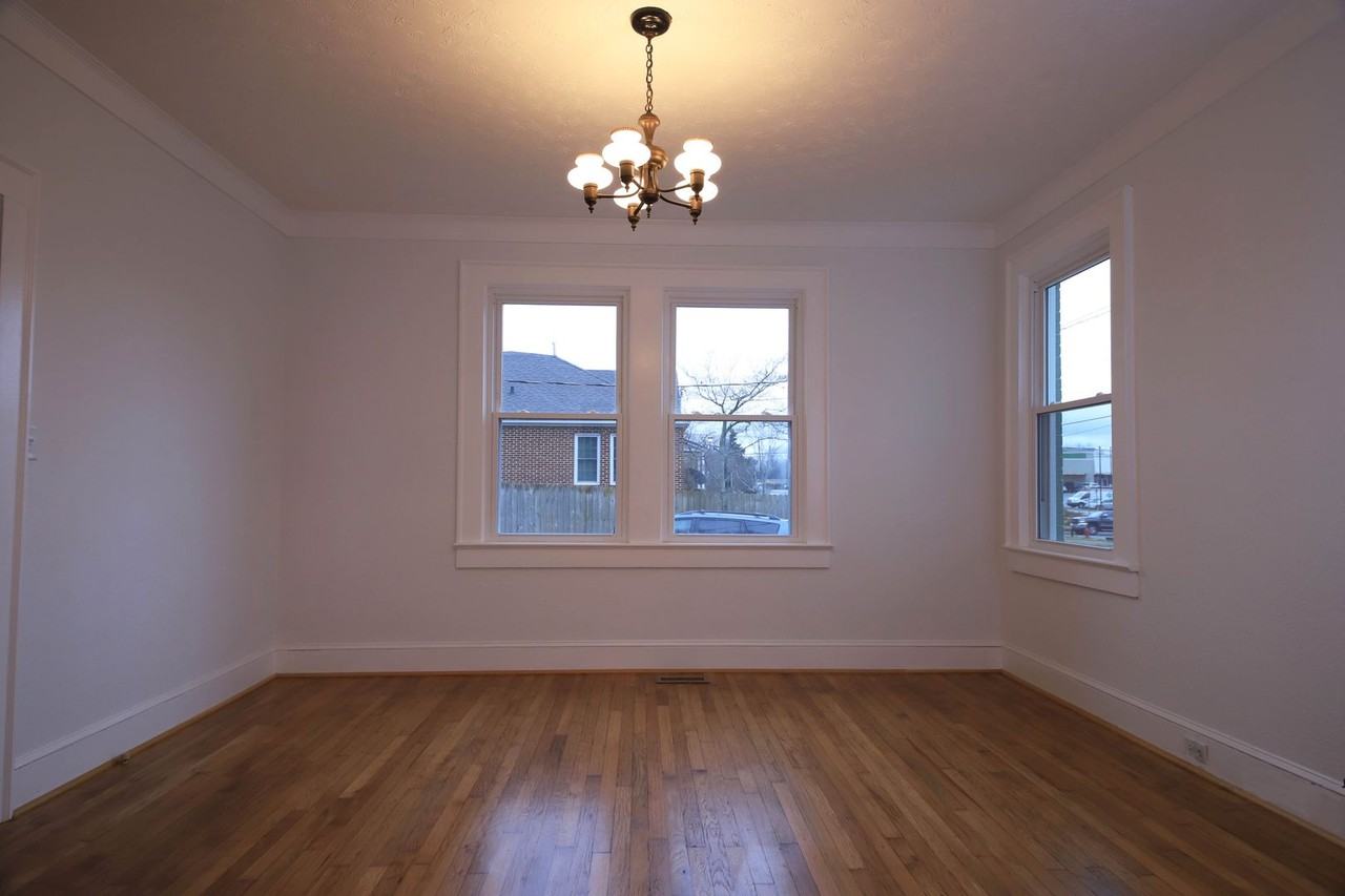 207 N 5th St - Photo 7 of 9