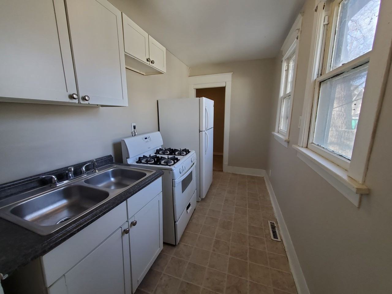 1530 14 1/2 St - Photo 6 of 14