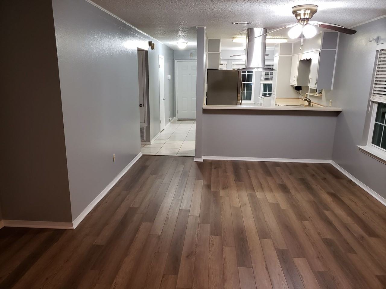 2813 Langley Ave - Photo 2 of 12