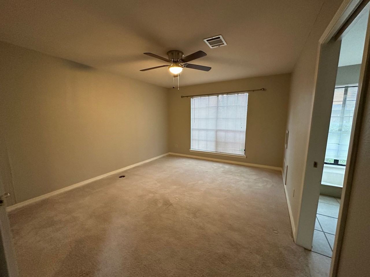 3426 Stonebrook Pl - Photo 5 of 14