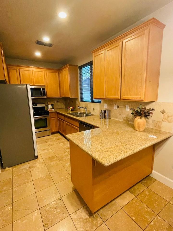 3010 Portola Way - Photo 6 of 23