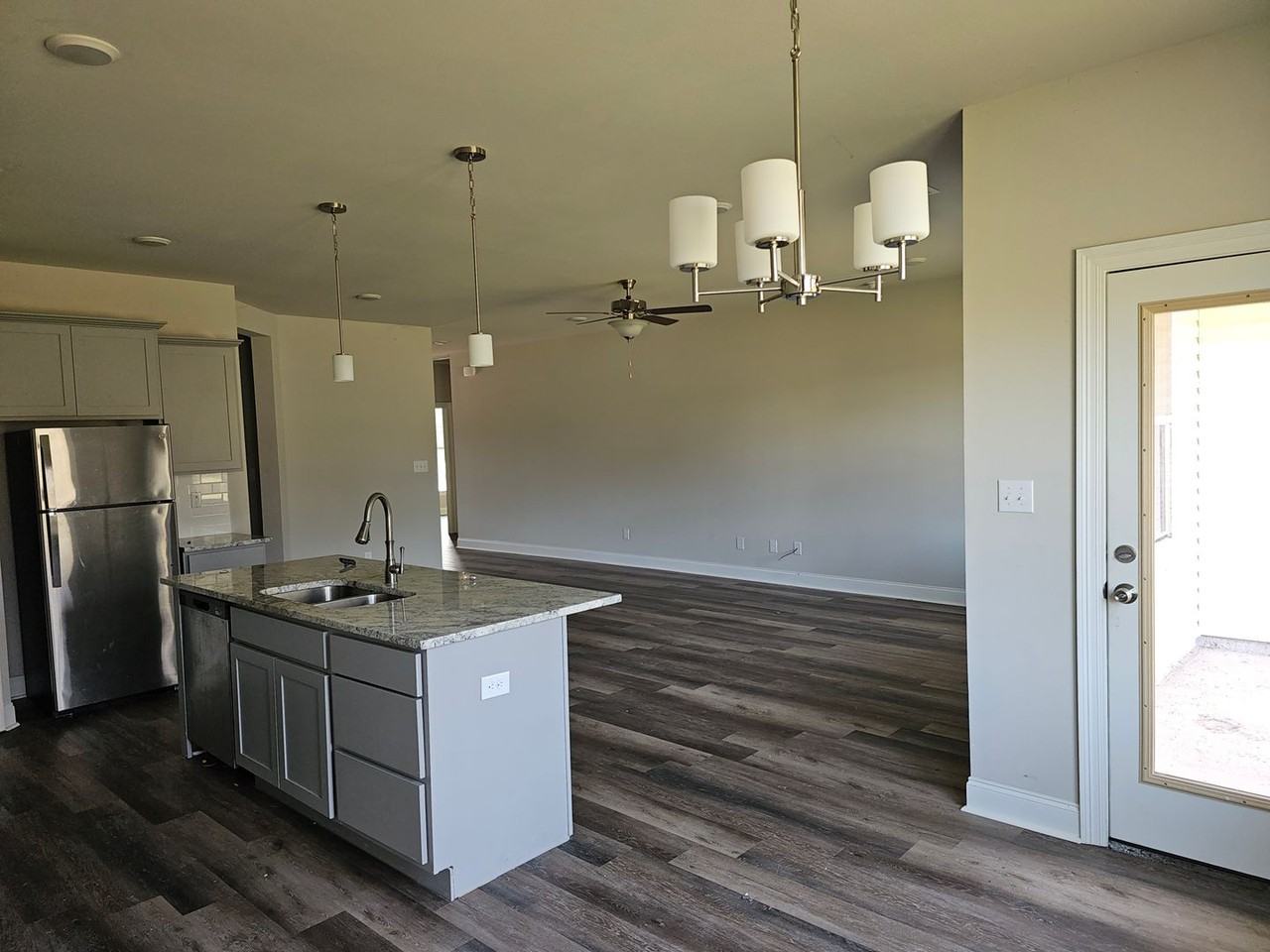 17099 Cherokee Trce - Photo 4 of 12