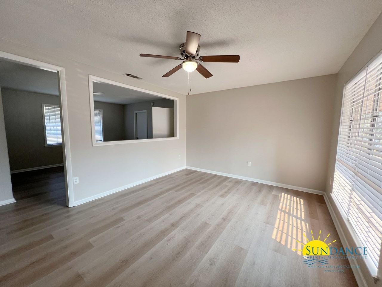 209 Forrest Pkwy - Photo 4 of 16