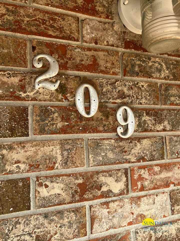 209 Forrest Pkwy - Photo 2 of 19