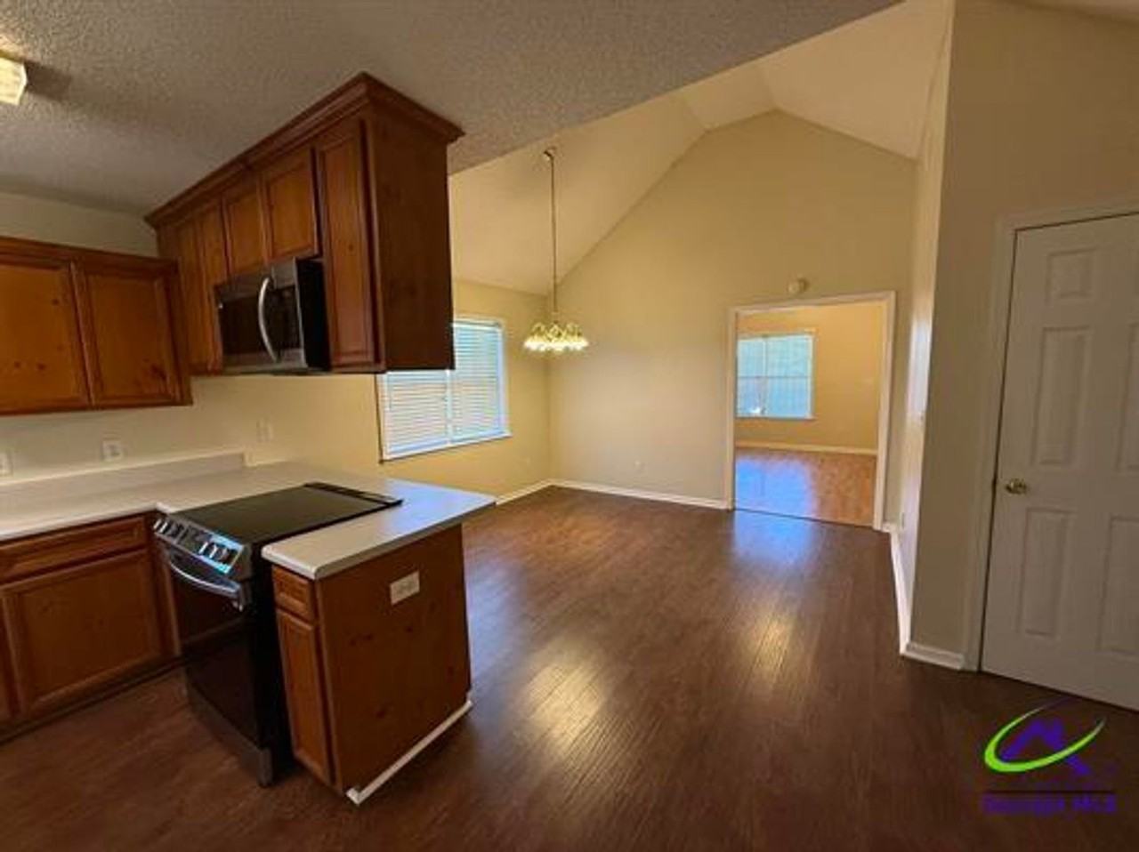 213 Strawbridge Ln - Photo 5 of 21