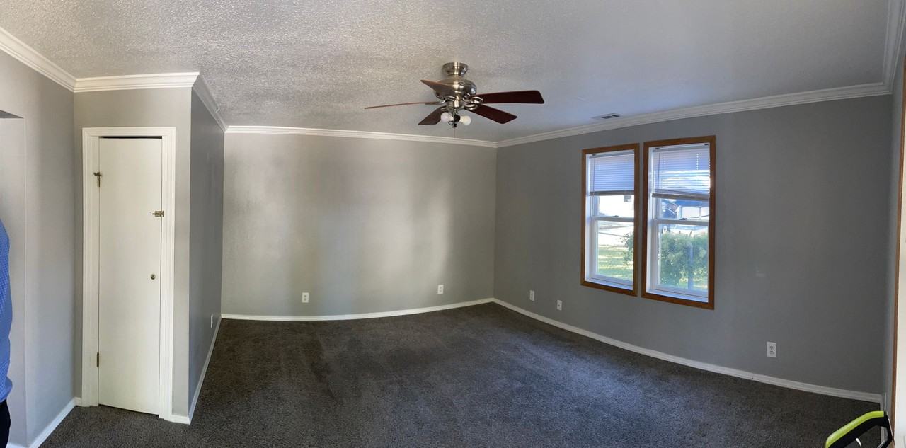 1003 S Emporia St - Photo 2 of 11