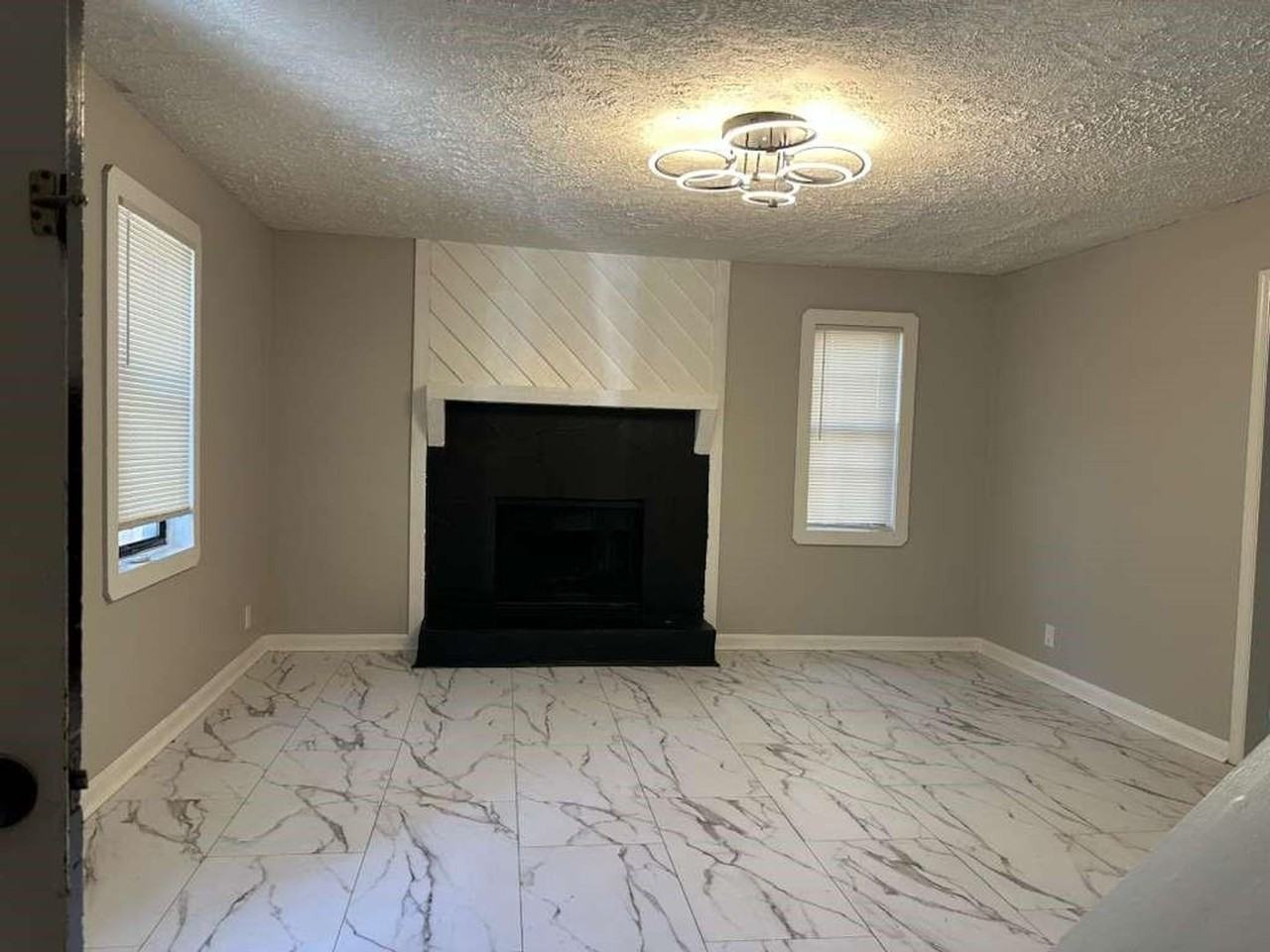 3469 Lawrenceville Hwy - Photo 4 of 12