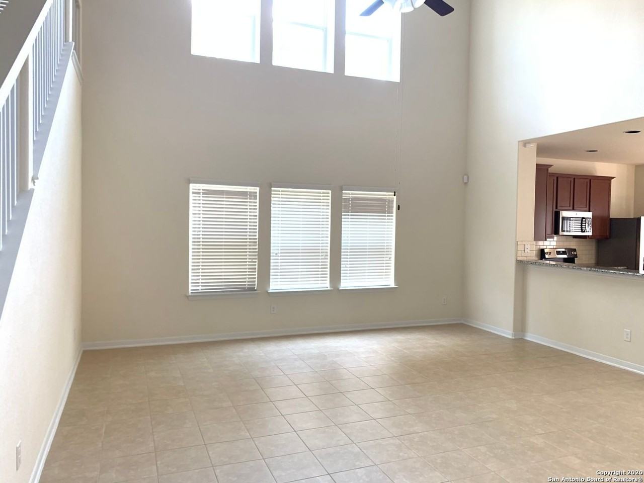 1903 Golden Maple - Photo 2 of 17