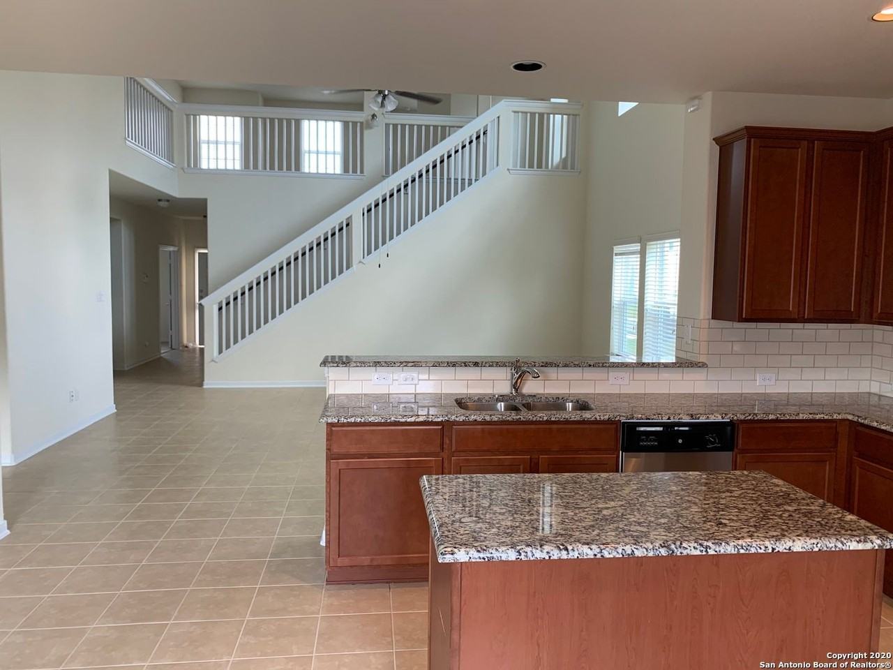 1903 Golden Maple - Photo 6 of 17