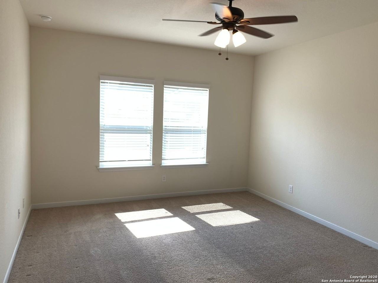 1903 Golden Maple - Photo 7 of 17