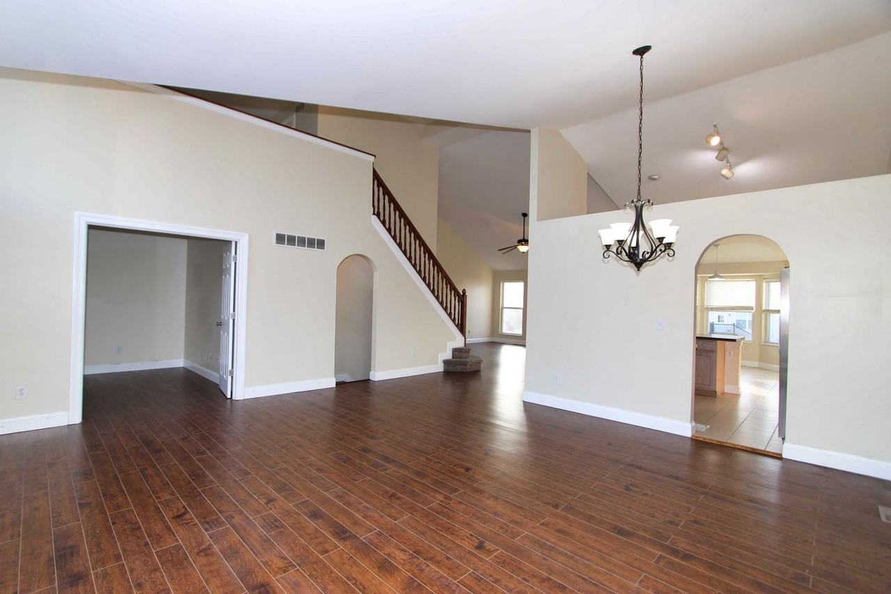 6017 Kensington Trl - Photo 5 of 41