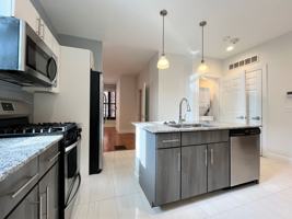 featured image of 128 Pearl St