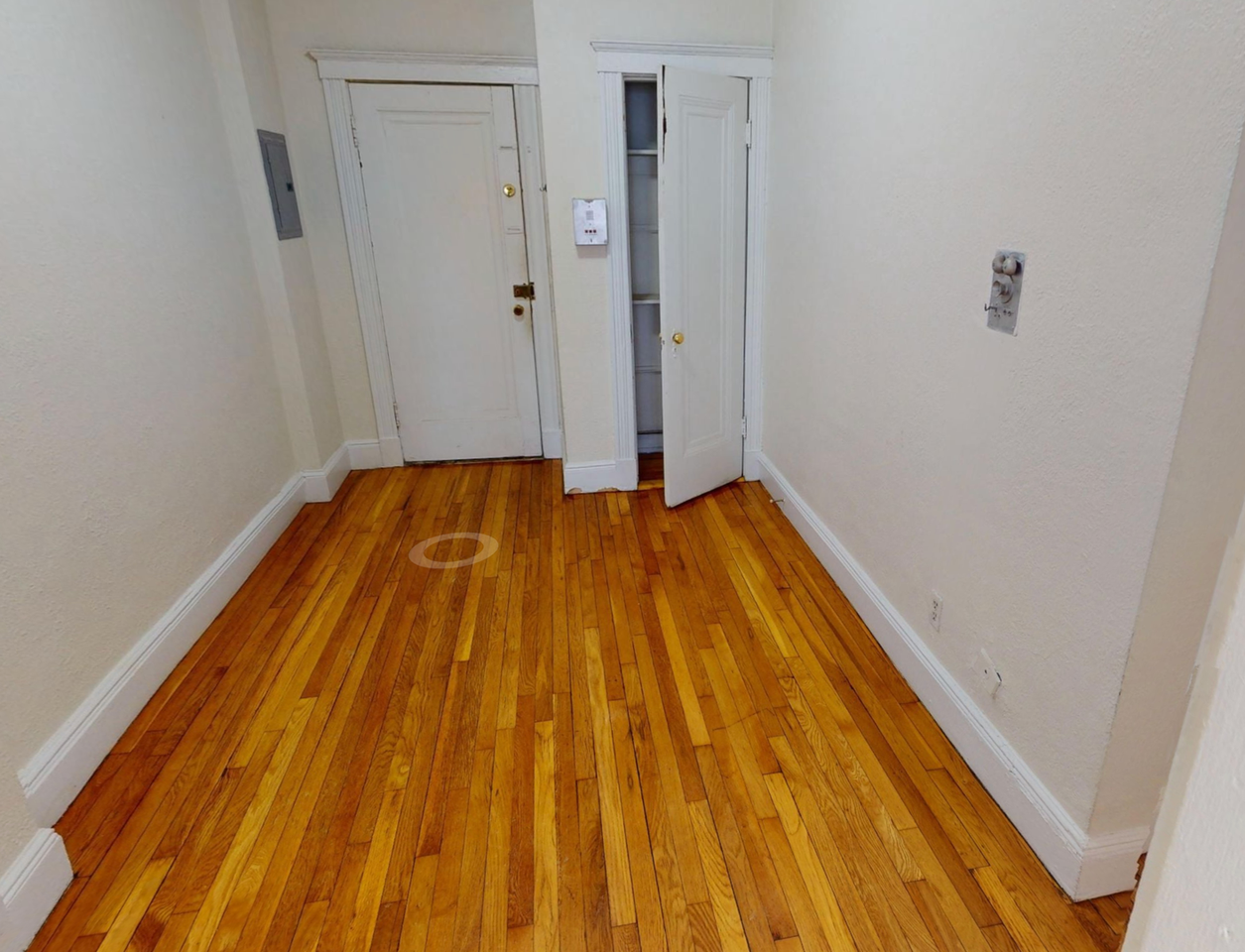 1800 Commonwealth Ave - Photo 3 of 16