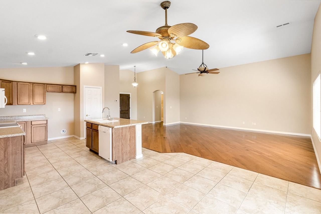 3474 N Lady Lake Ln - Photo 3 of 14