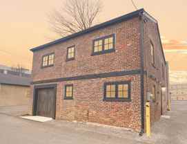 130 E Chestnut Street - Photo 1 of 1