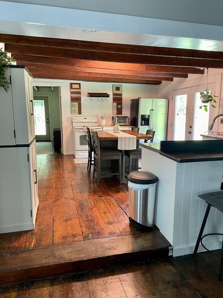 194 Old Furnace Rd - Photo 3 of 11