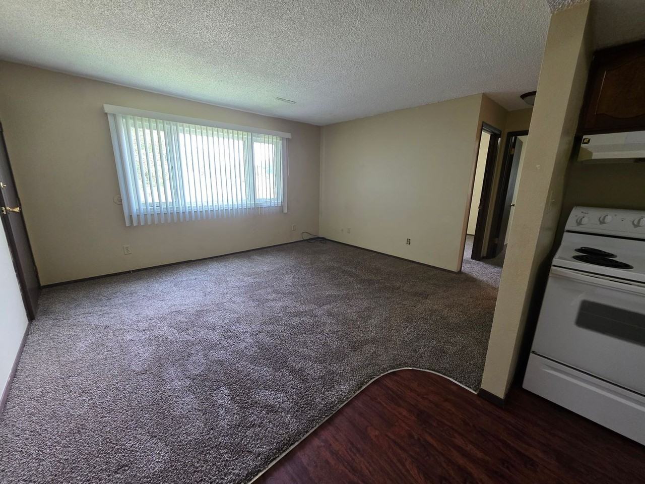 3609 Joan Dr - Photo 3 of 7