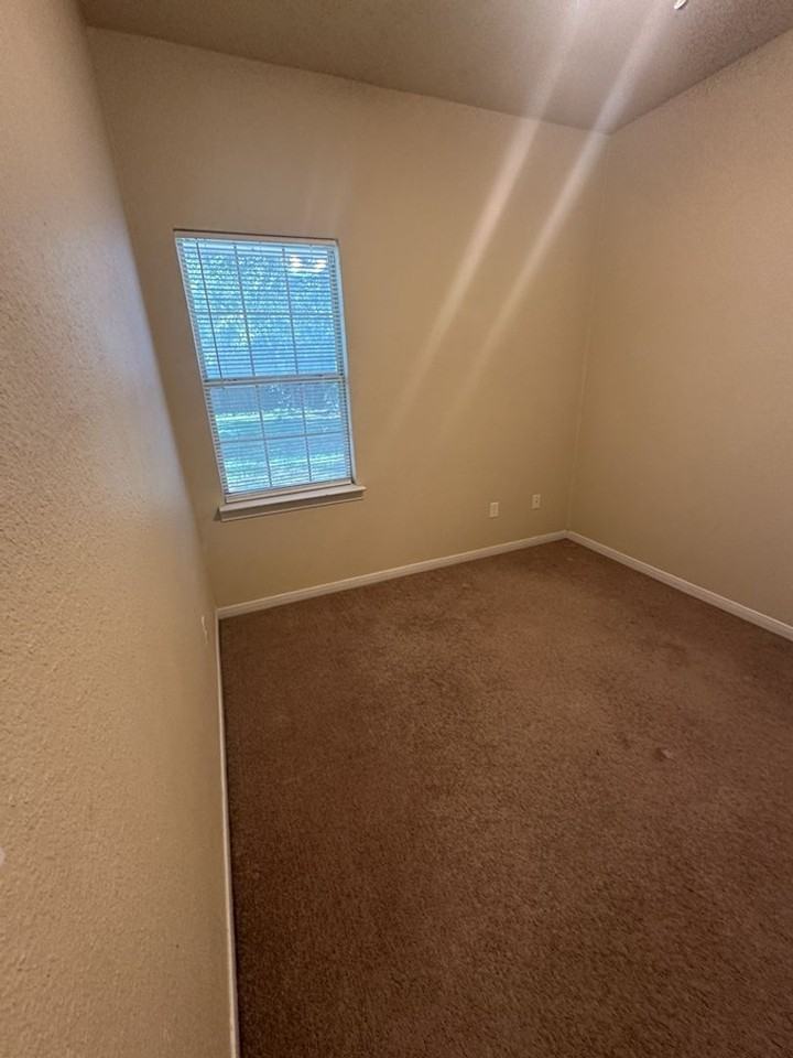 1415 French St - Photo 7 of 11