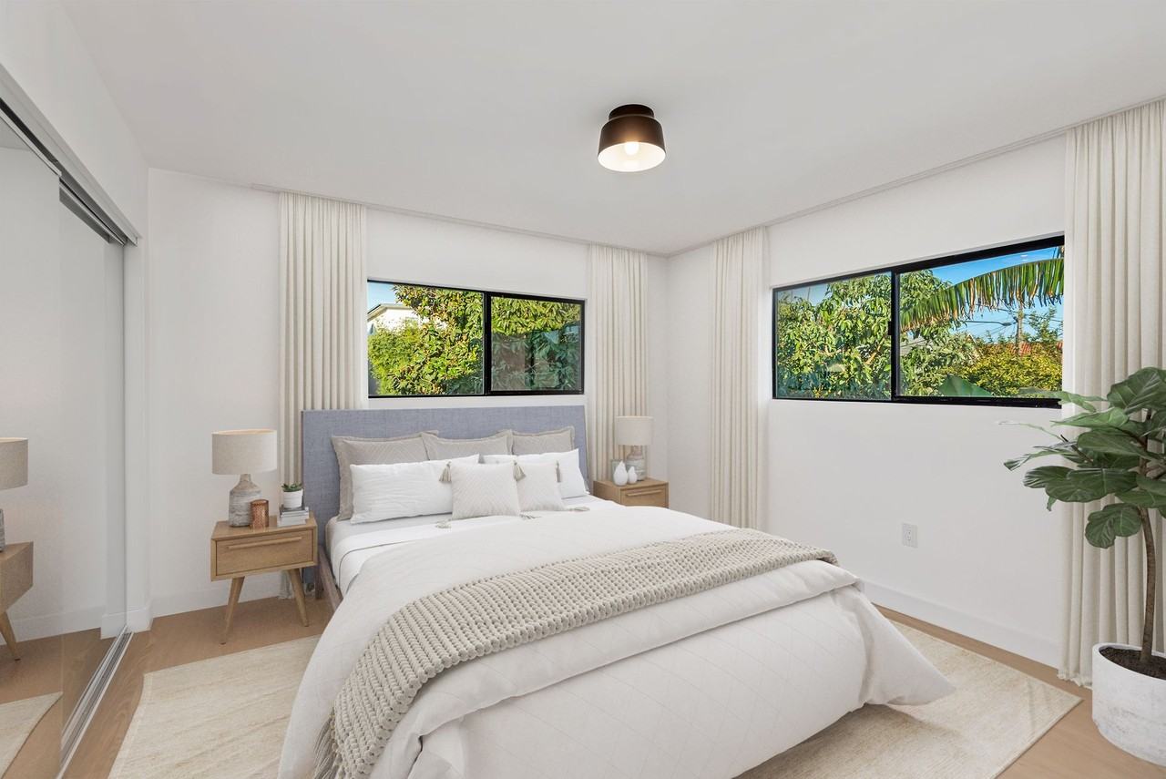 3415 London Street - Photo 2 of 17