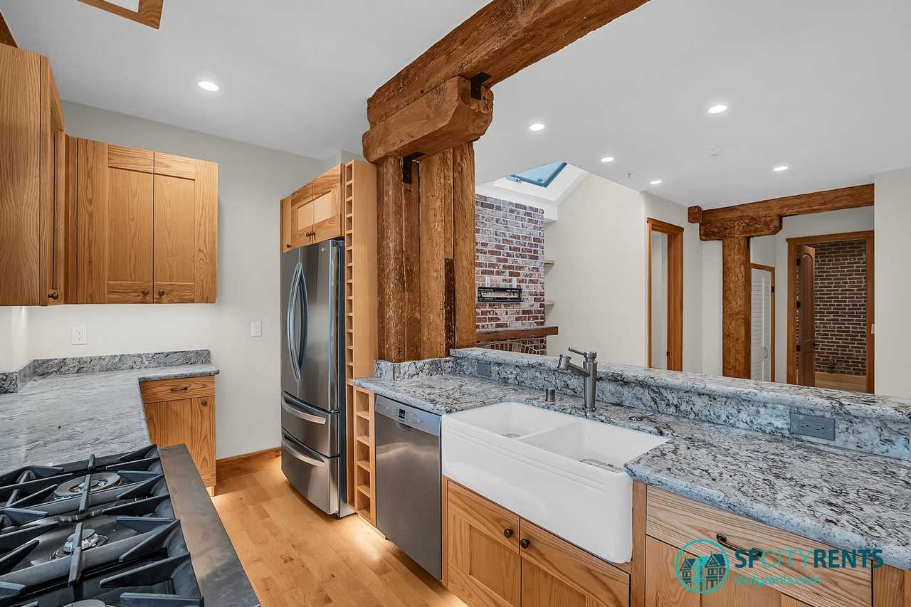 2509 Bryant St #A - Photo 7 of 21