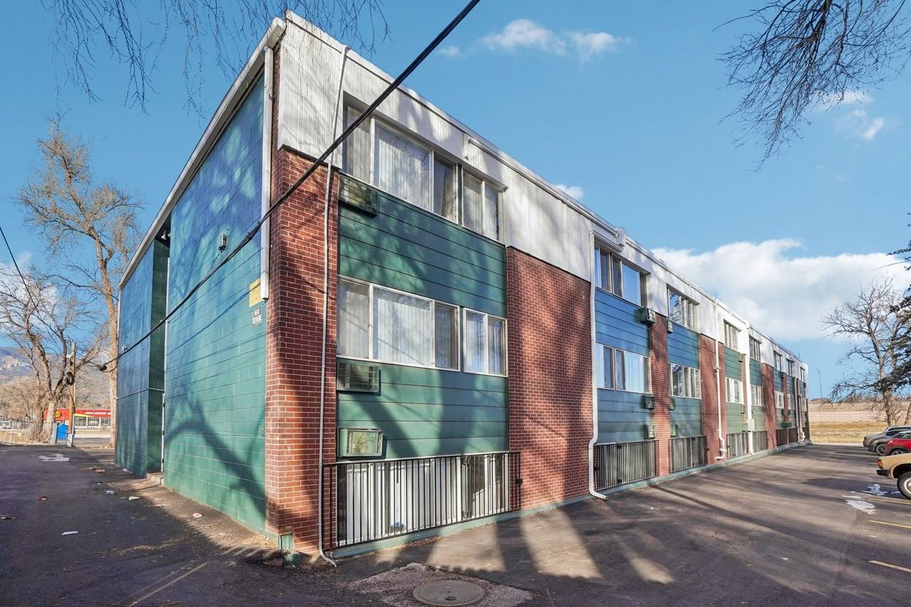 Southgate Commons - Photo 7 of 50