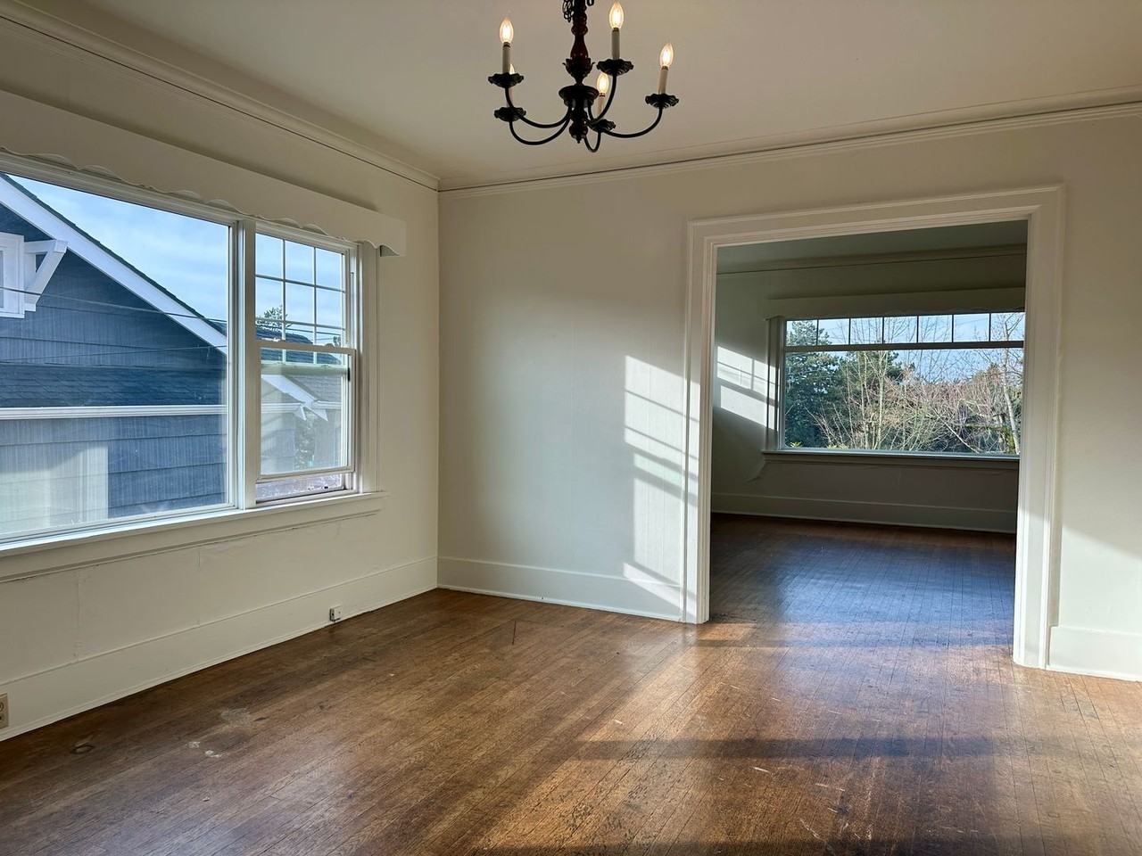 7612 6th Ave Ne - Photo 7 of 29