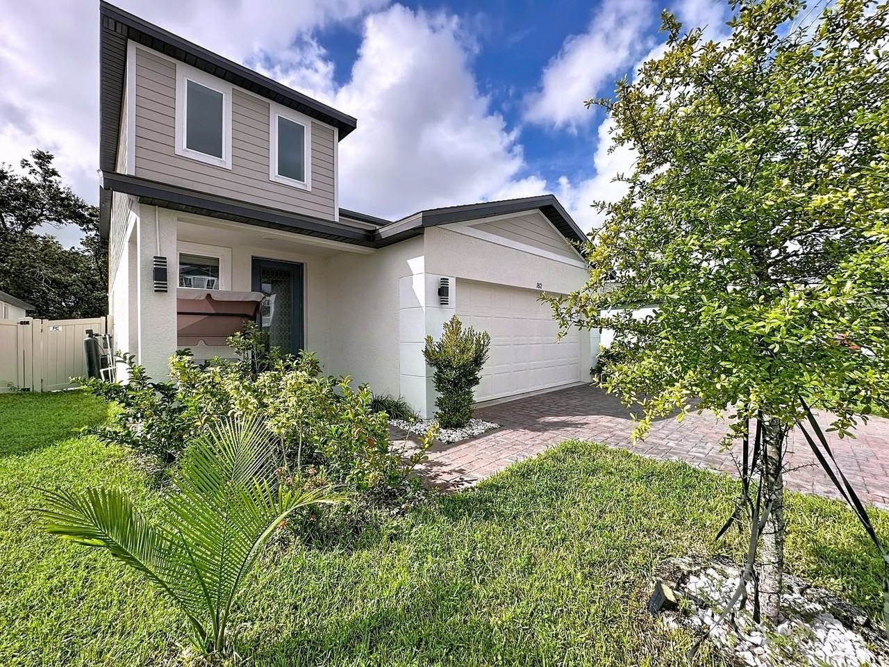 1812 Carnostie Rd - Photo 2 of 46