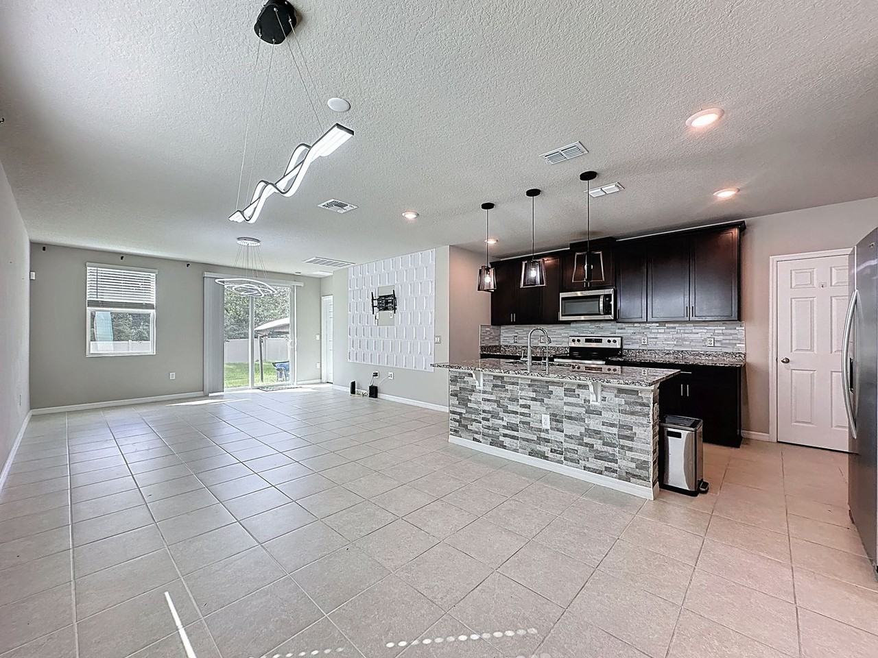 1812 Carnostie Rd - Photo 6 of 46