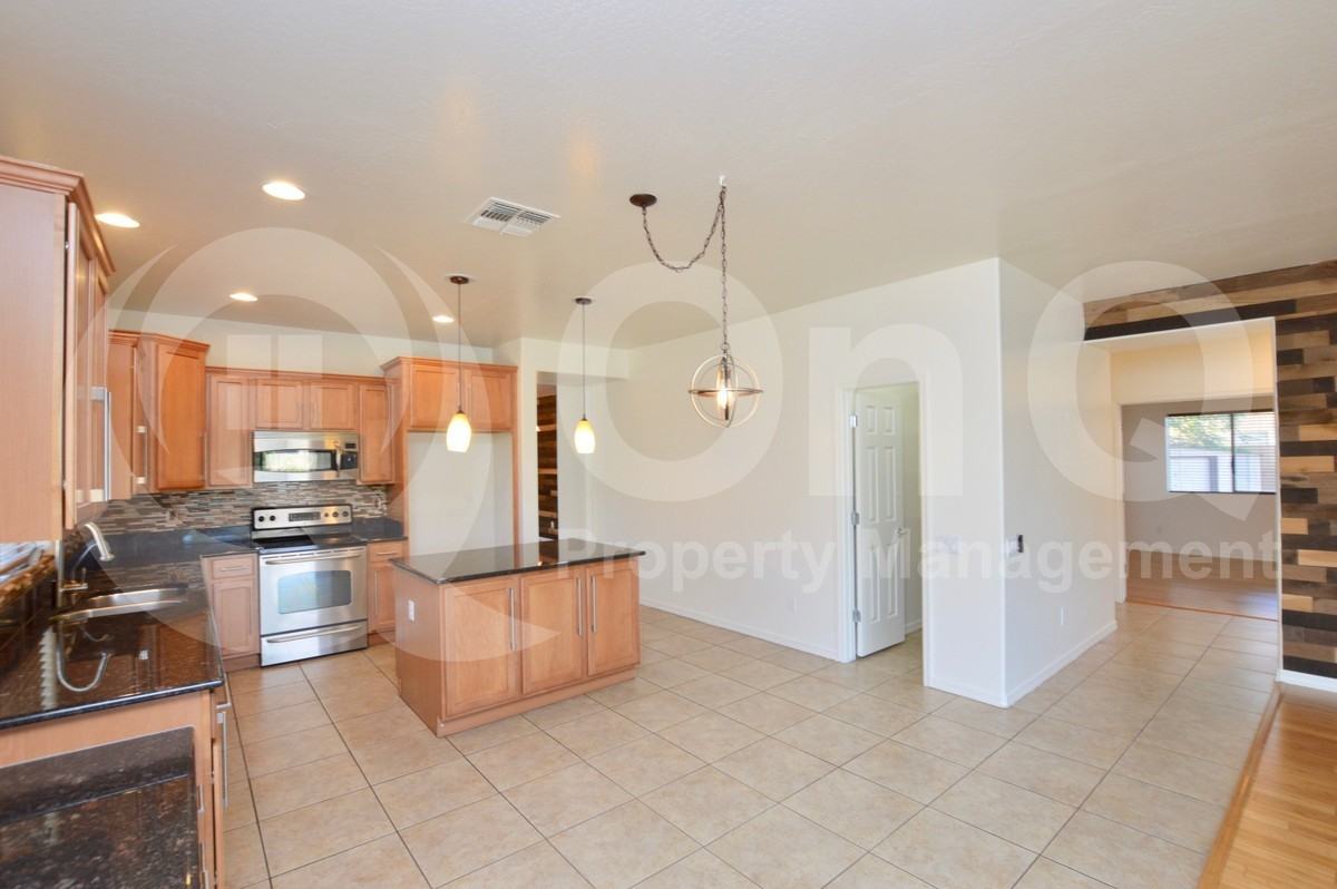 5206 W Redbird Rd - Photo 5 of 25