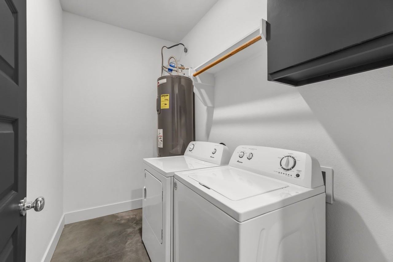 3013 Alpha Wolf Ct - Photo 3 of 37