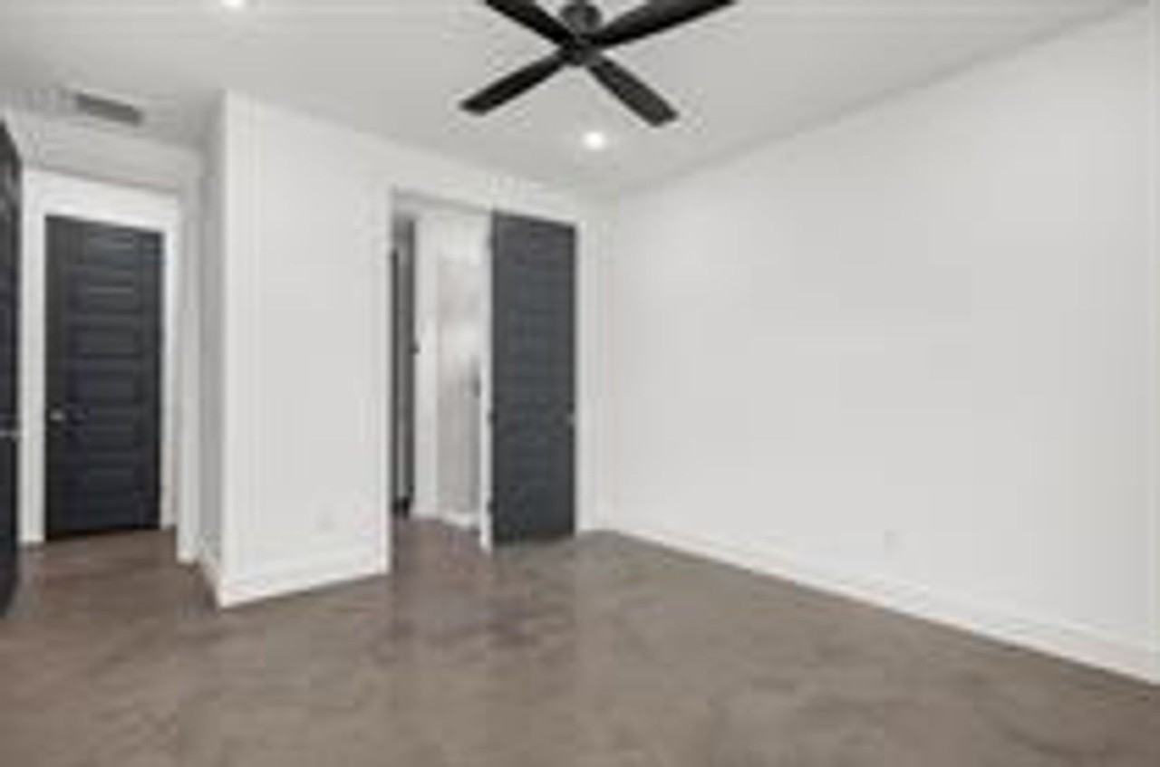 4134 Jeanne Dr - Photo 7 of 19