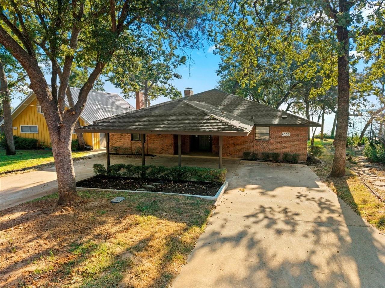 1006 Beverly Cir - Photo 3 of 28