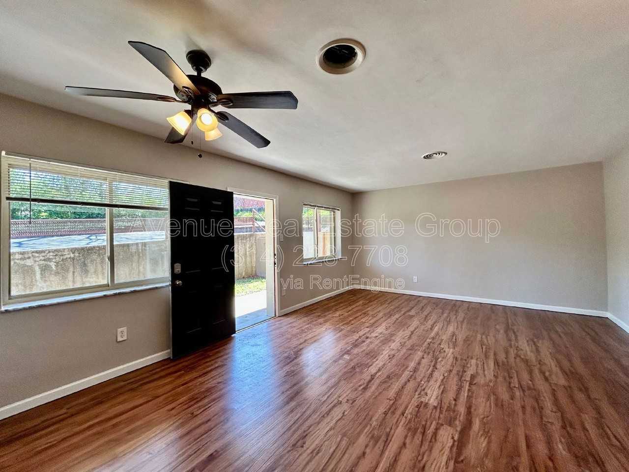 129 E Lockwood Ave #36 - Photo 6 of 15