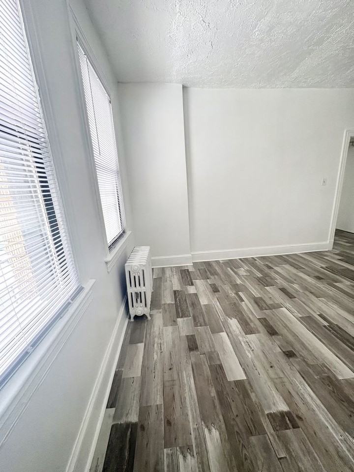 5400 7th St Nw - Photo 4 of 6