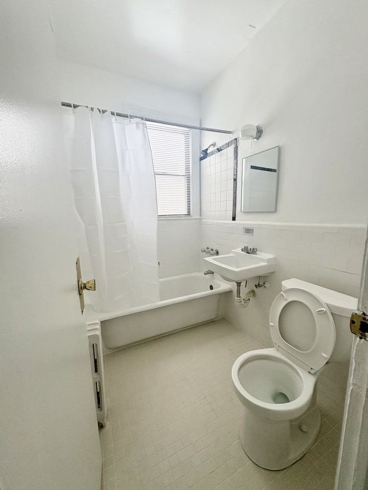 5400 7th St Nw - Photo 6 of 6