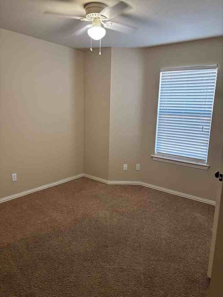 3335 Preston Club Dr - Photo 6 of 11