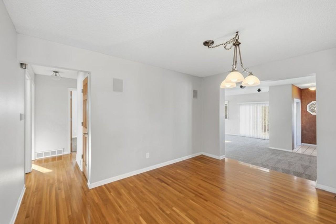 3212 Ashwood Dr - Photo 3 of 24