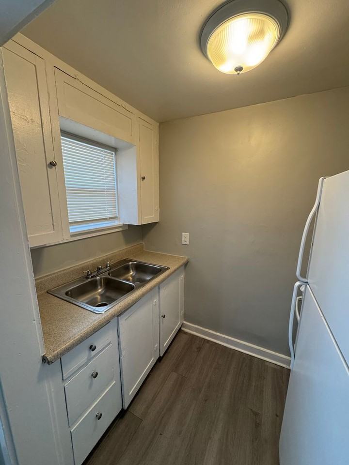 Morning Wood Apartments - Photo 7 of 35