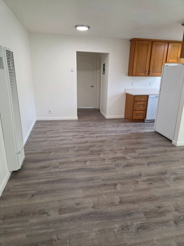 260 Chiquita Ave - Photo 7 of 39