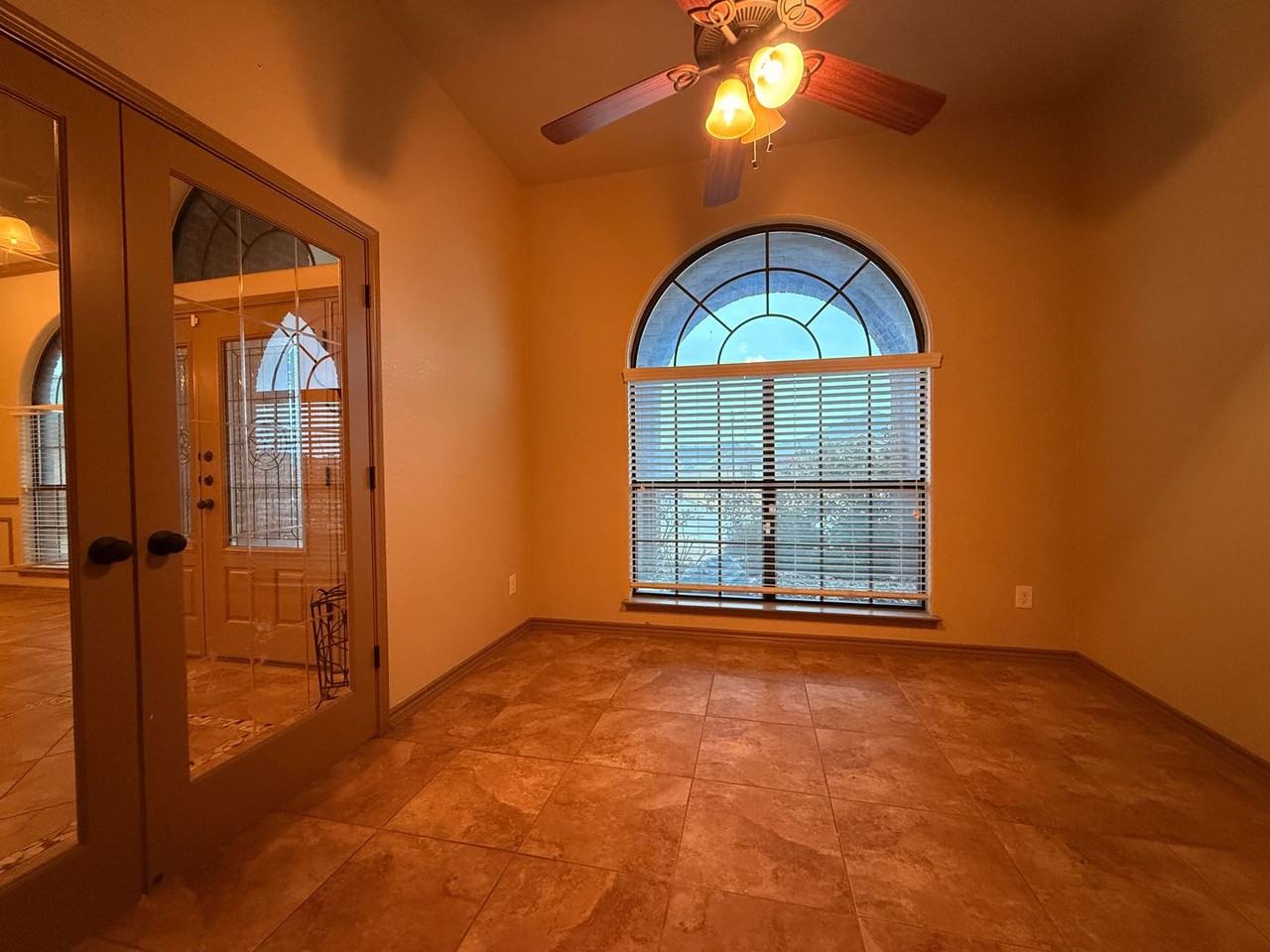 2707 Ancestor Dr - Photo 4 of 20