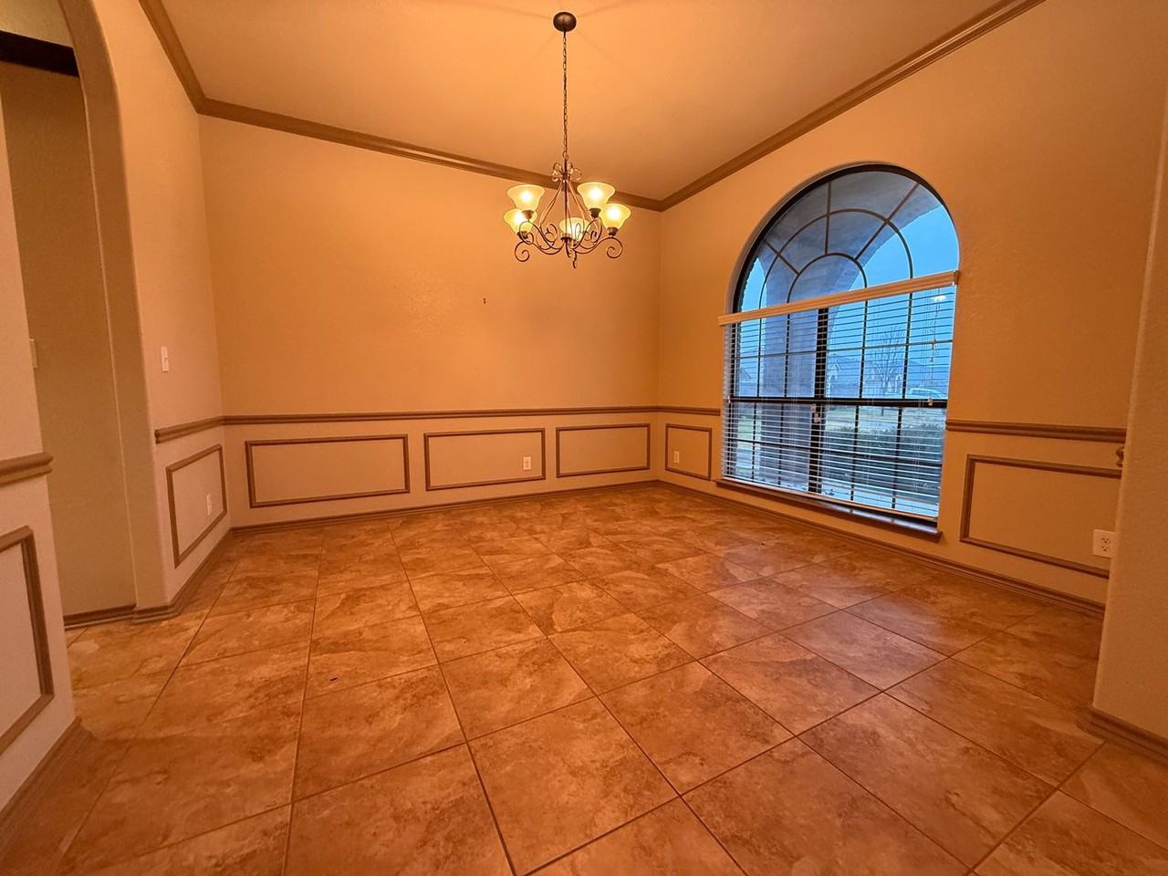 2707 Ancestor Dr - Photo 5 of 20