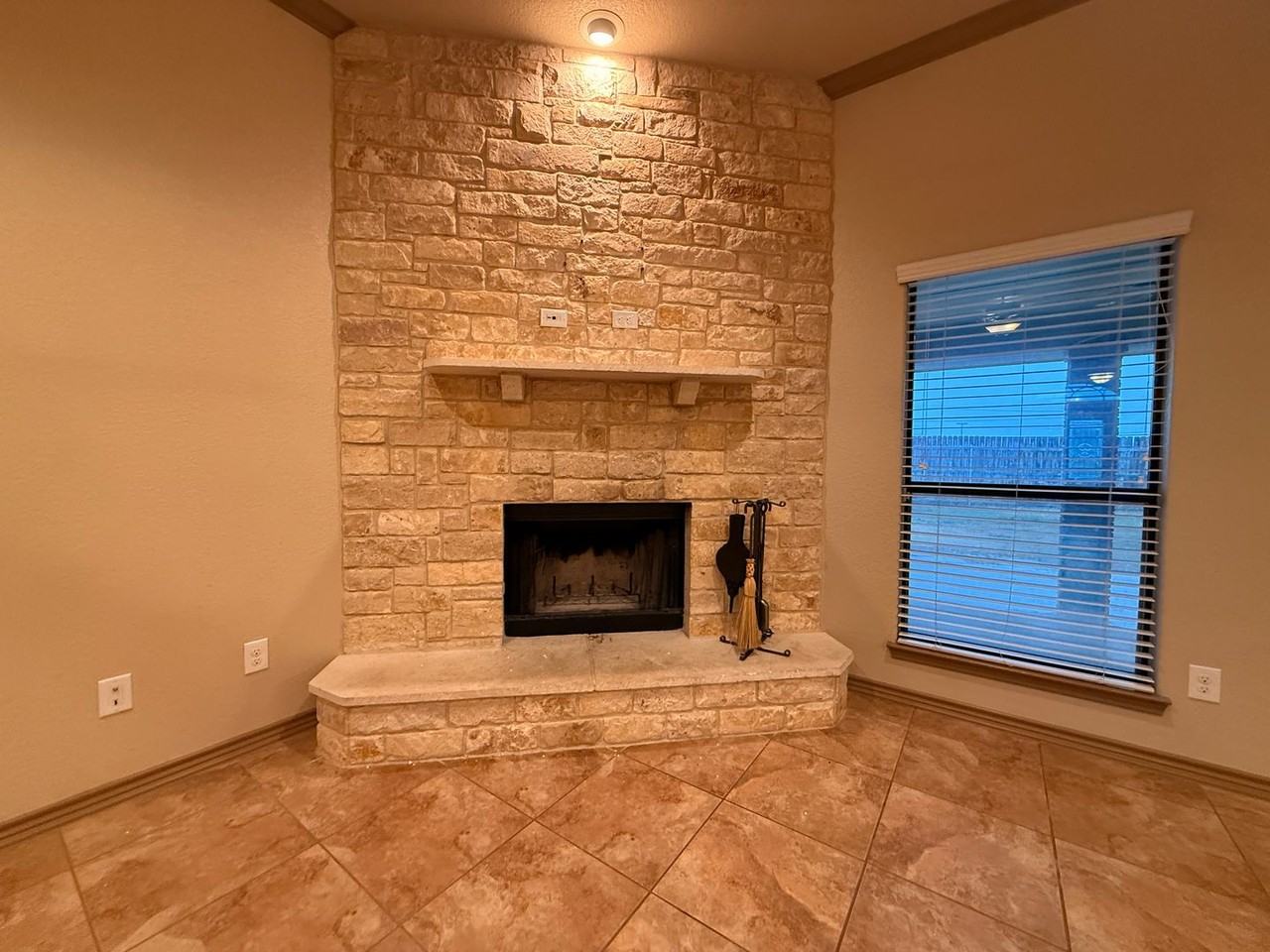 2707 Ancestor Dr - Photo 7 of 20