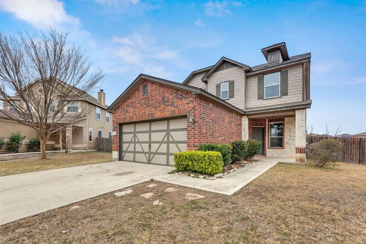 150 Jasmine Cv - Photo 2 of 33