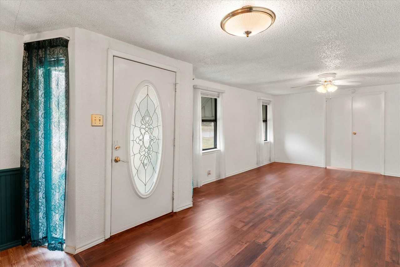 602 Legendary Ln - Photo 5 of 23