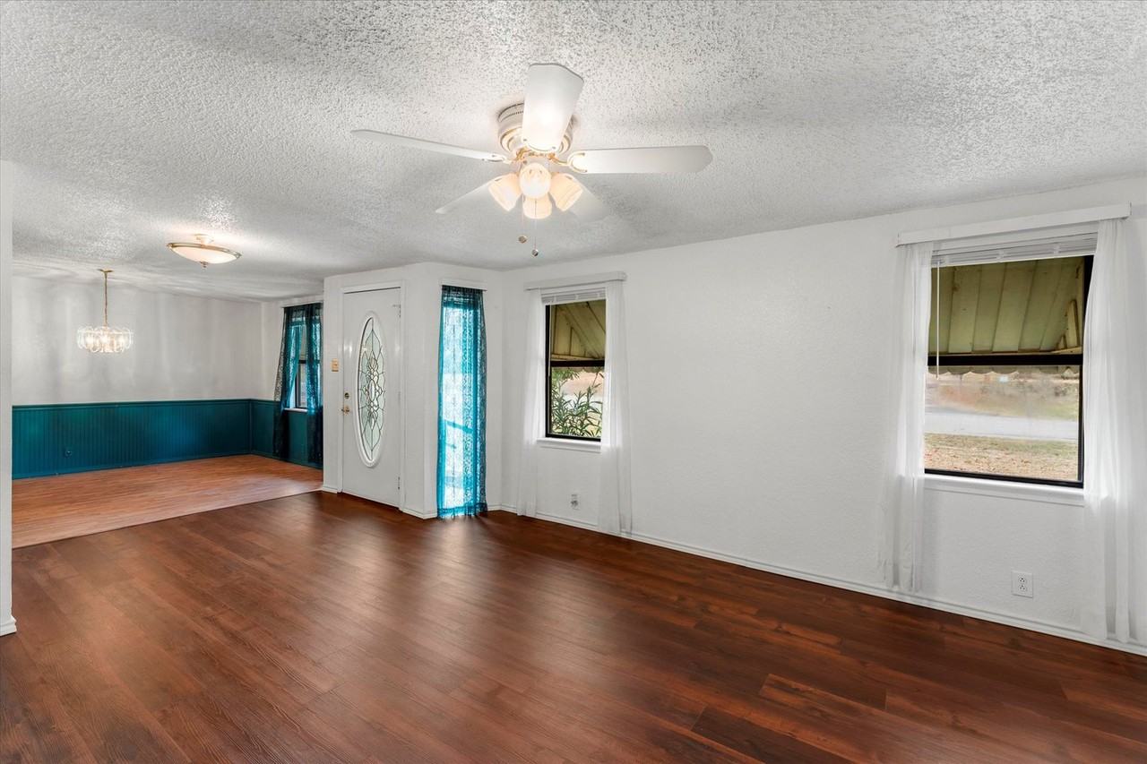 602 Legendary Ln - Photo 7 of 23