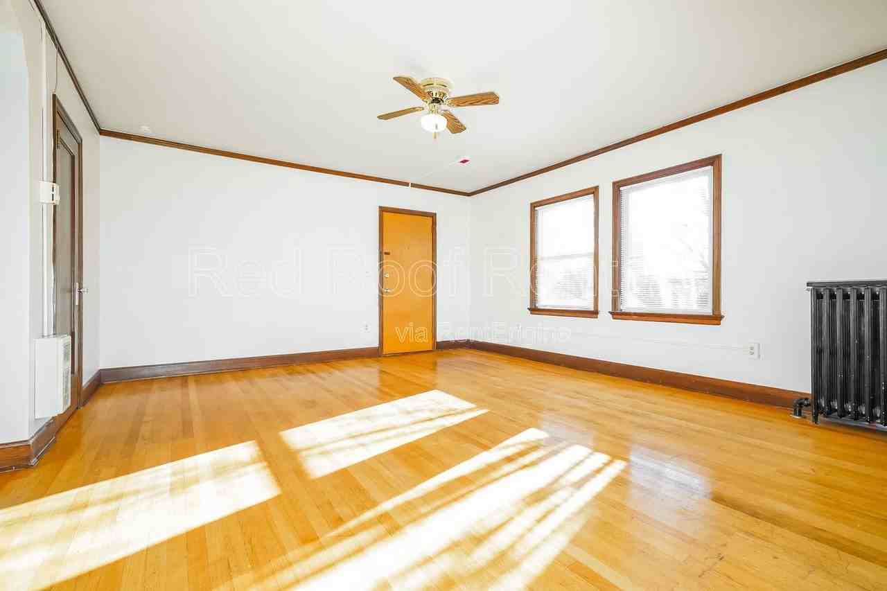 1325 6th Ave #4 - Photo 6 of 16